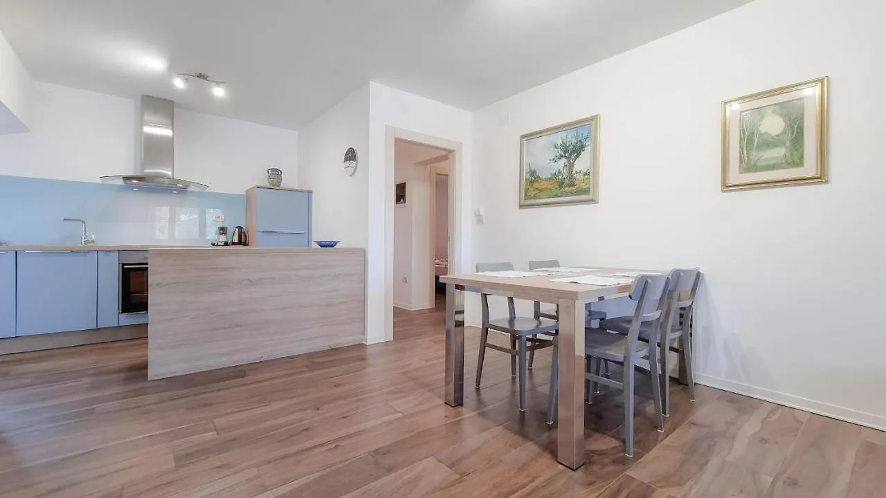 Apartment Clai Novigrad