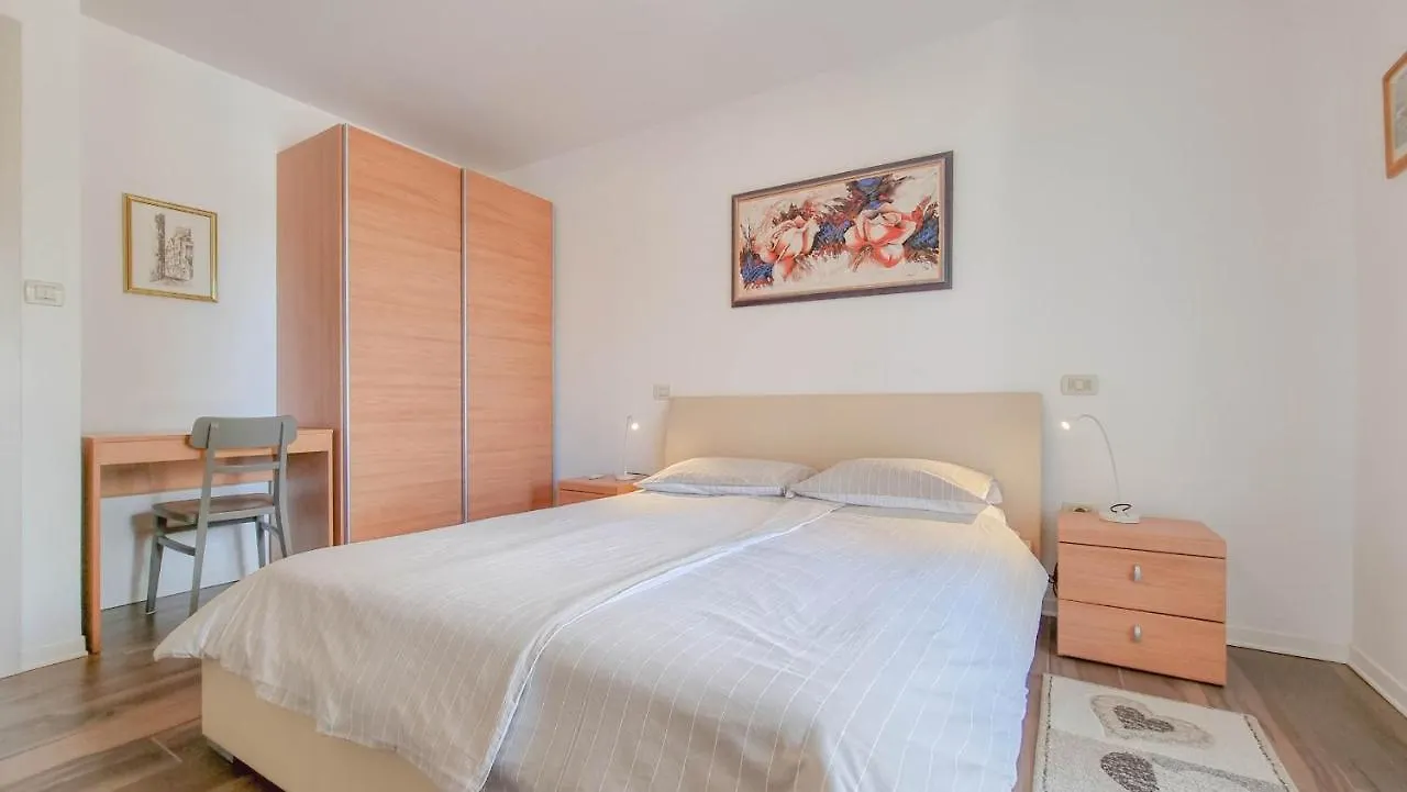 Apartment Clai Novigrad  Croatia